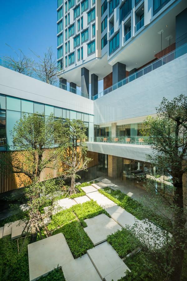 Arize Hotel Sri Racha Si Racha Exteriör bild