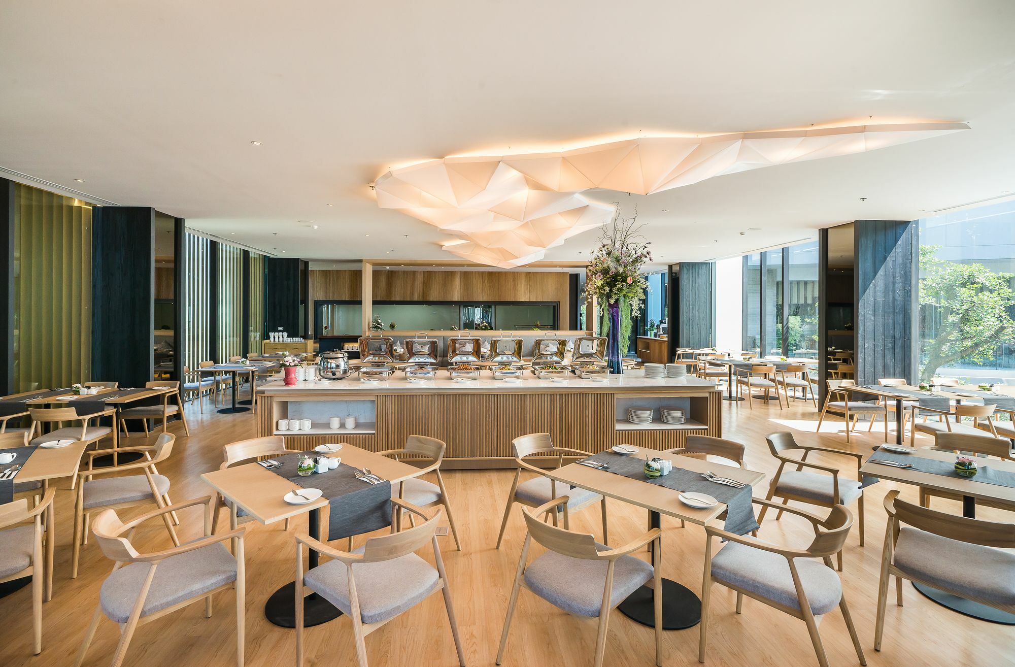 Arize Hotel Sri Racha Si Racha Exteriör bild