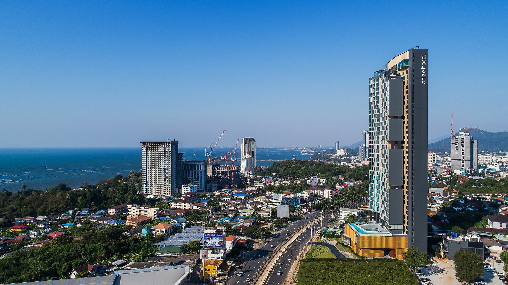 Arize Hotel Sri Racha Si Racha Exteriör bild