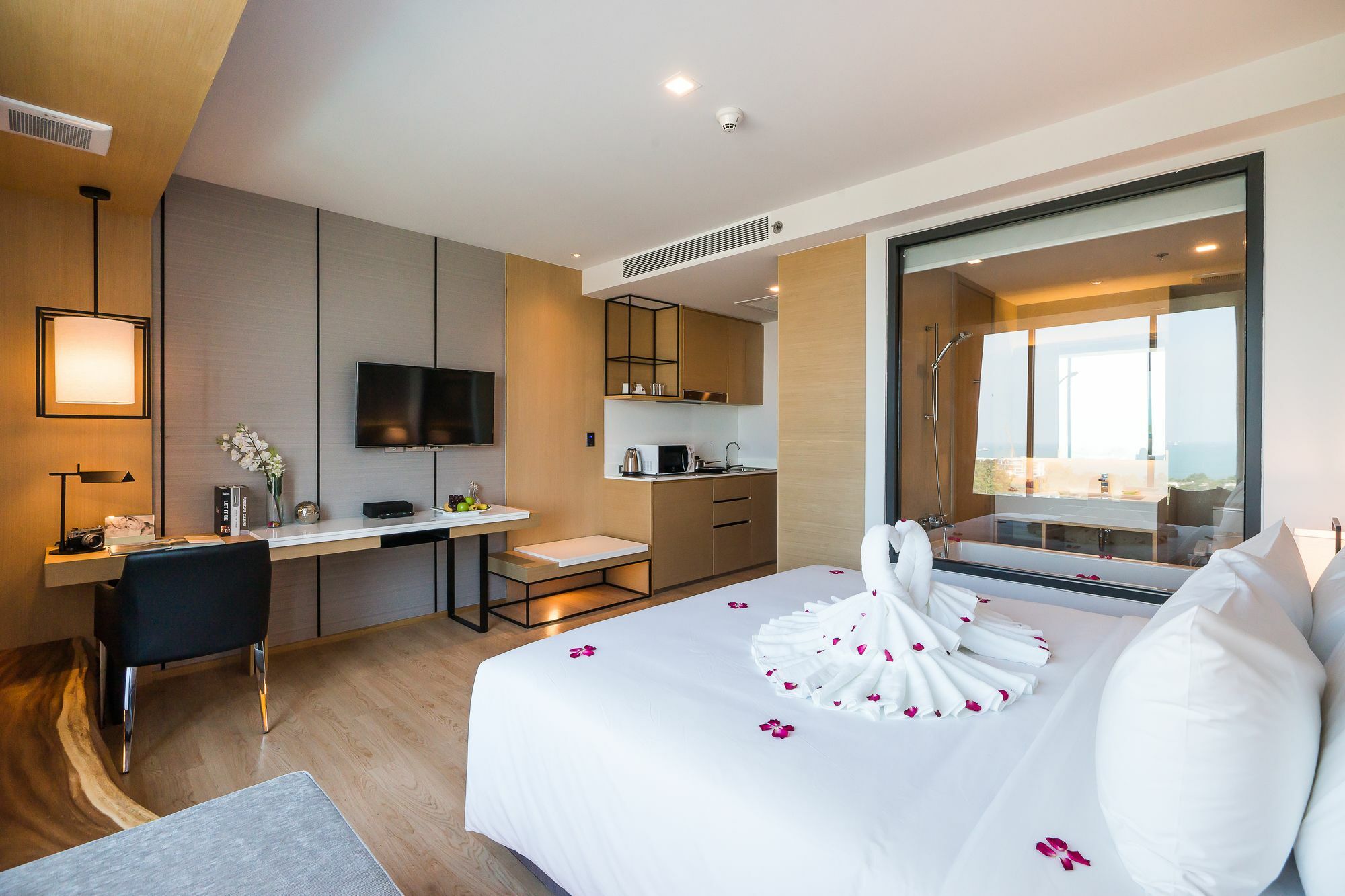 Arize Hotel Sri Racha Si Racha Exteriör bild