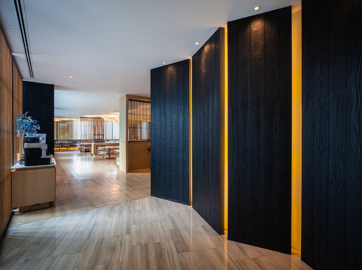Arize Hotel Sri Racha Si Racha Exteriör bild